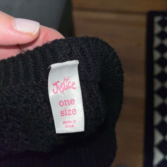 Fabulous black crocheted cap.  Sparkly bow on side. Justice one size fits all. - Picture 7 of 7